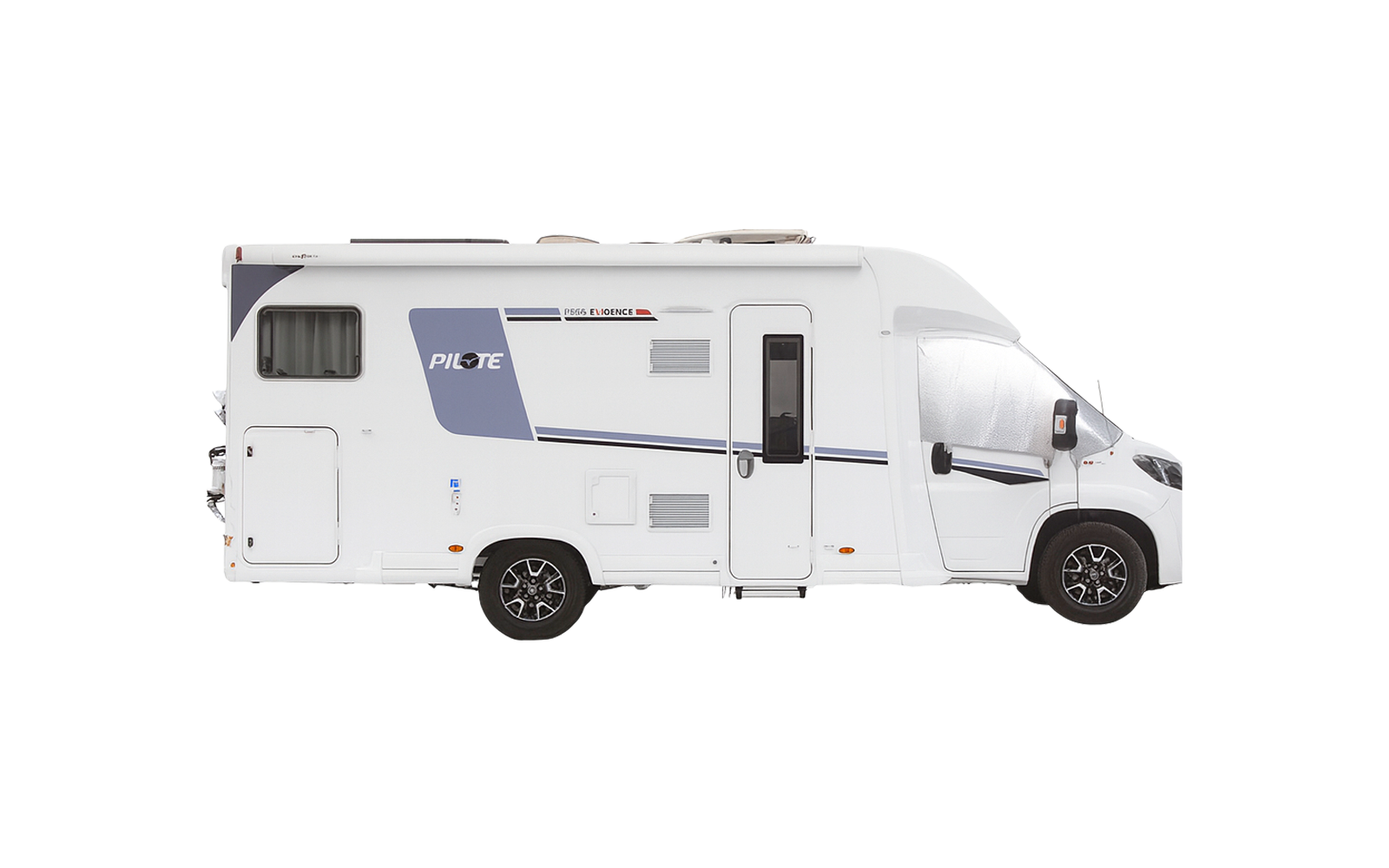 Camping-car blanc avec logo Pilote vu de côté