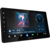 Schwarzes Touchscreen-Gerät mit Kenwood-Logo, Mediaplayer zeigt Albumcover einer Stadt mit Text 'EXCEEDING LIMITS', Wiedergabesteuerung (Zurück, Play, Vor), Statuszeile 'LIVE CONNECTED. DRIVE CONNECTED.', analoge Uhr mit Datum 'Sat 12 Apr 2025'
