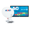 Weiße Satellitenschüssel mit ALDEN-Logo auf Montagefuß vor einem Flachbildfernseher mit blauem Bildschirm, 'AiO SMART TV'-Schriftzug und bunten App-Symbolen