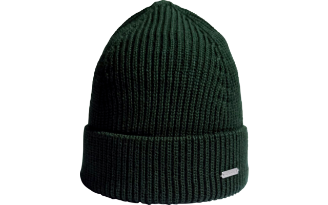 Grüne gestrickte Mütze auf weißem Hintergrund