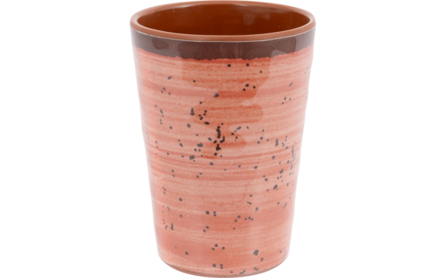 Konischer Keramikbecher, terrakottafarben mit dunkelbraunem Innenrand und schwarzen Sprenkeln
