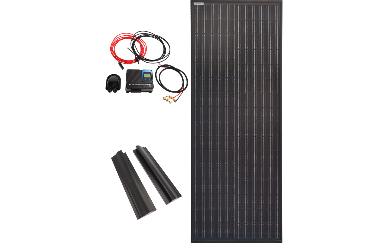 Panneau solaire avec câbles, adaptateur et deux supports noirs sur fond blanc