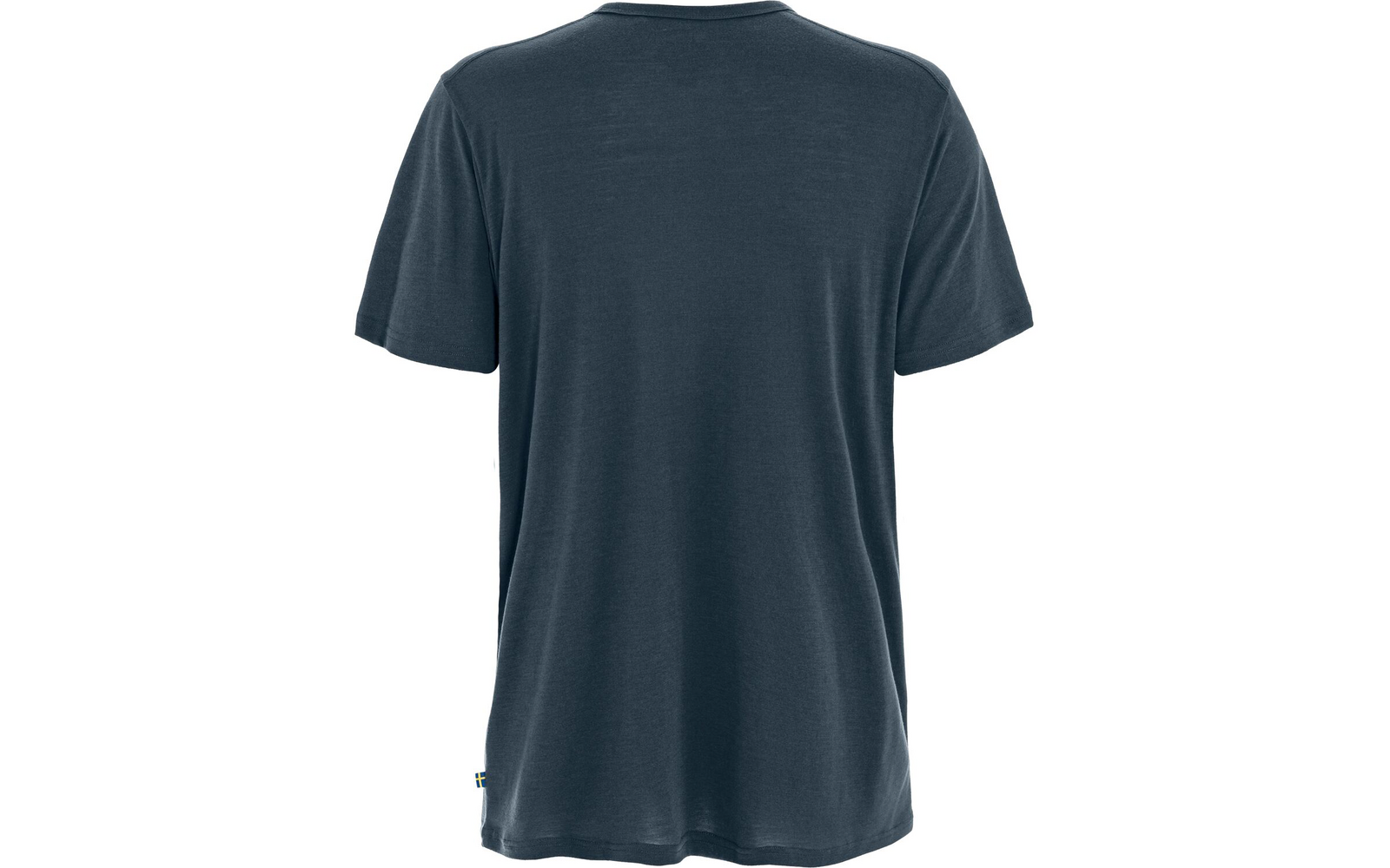 Vista posterior de una camiseta azul oscuro de manga corta con cuello redondo, pequeña etiqueta en la costura inferior izquierda, ligeras arrugas, fondo blanco