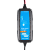 Kleines Produktbild Victron Blue Smart IP65 Ladeger&auml;t 1 Ausgang CEE 7/17 Stecker 12 V + DC Connector 1