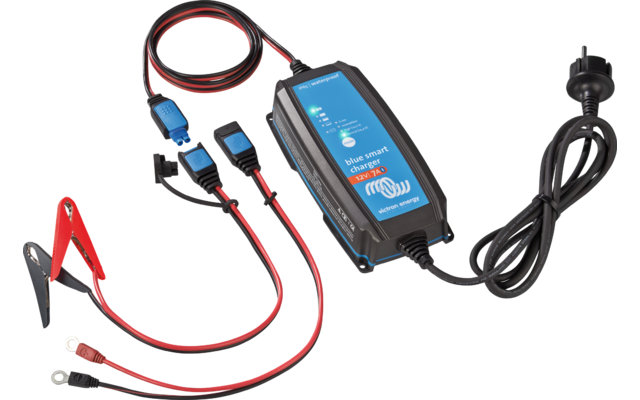 Produktbild Victron Blue Smart IP65 Ladeger&auml;t 1 Ausgang CEE 7/17 Stecker 12 V + DC Connector 1