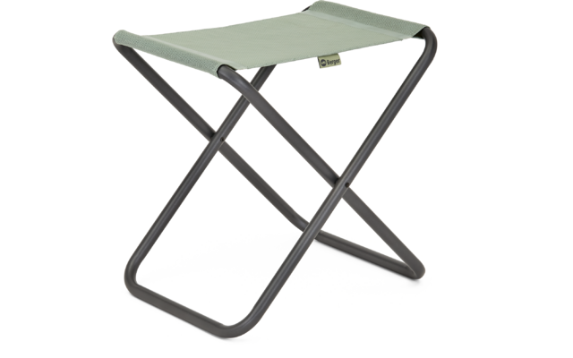 Ein faltbarer Hocker mit grünem Sitz und schwarzem Gestell