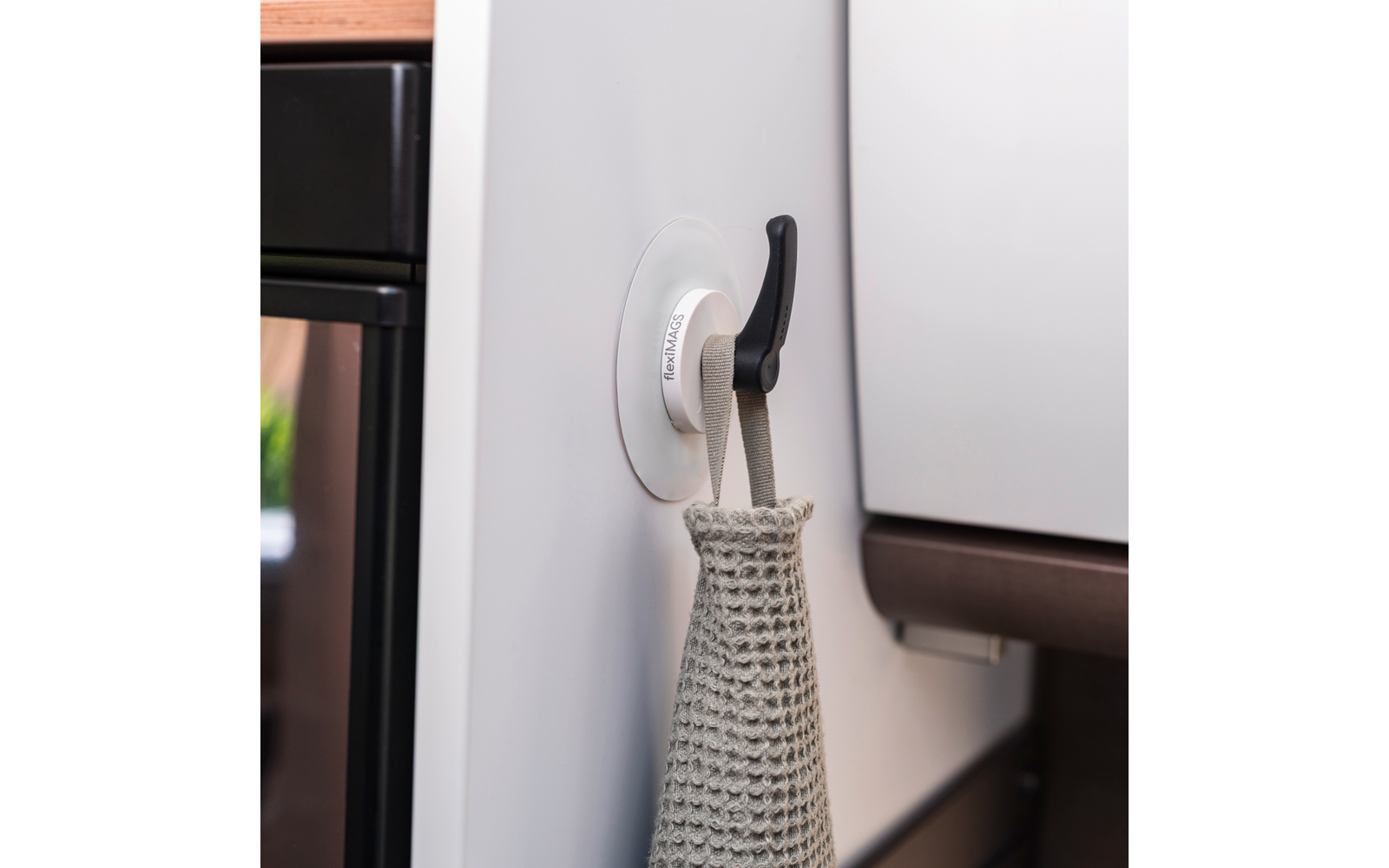 Image du produit Gelmags Metall-Pad &Oslash; 8,0 cm mit Kleber&uuml;ckseite 1