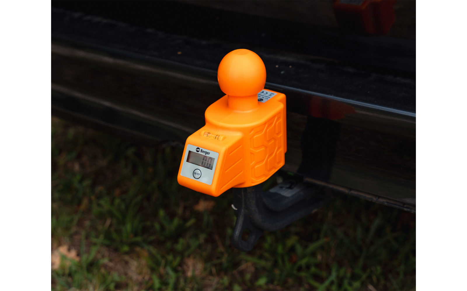 Imagen del producto Berger Compact 150: b&aacute;scula digital de carga de apoyo de hasta 150 kg para el enganche del remolque 1
