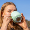 Kleines Produktbild Silwy Magnet Henkeltasse aus Porzellan und Metall-Nano-Gel-Pad 470 ml 1