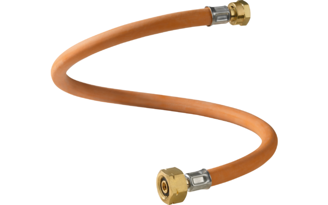 Tuyau flexible orange avec raccords en laiton aux deux extrémités, légèrement enroulé sur fond blanc