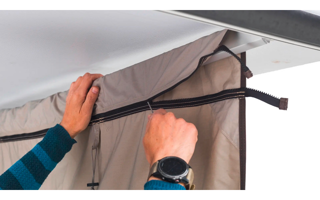 Image du produit Outwell Fallcrest Side Panel Set TC Seitenwand-Set f&uuml;r Bus-Markisen 1