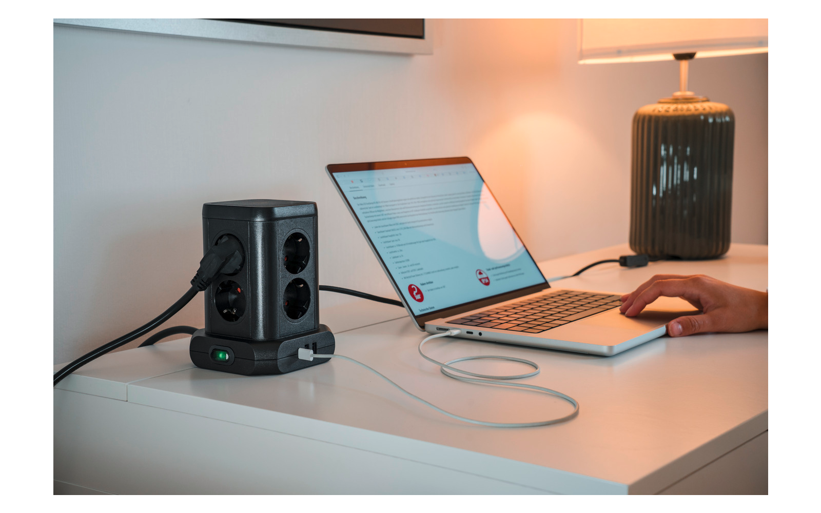 Produktbild Brennenstuhl Steckdosenturm Mehrfachsteckdose 8-fach 3680 Watt  1