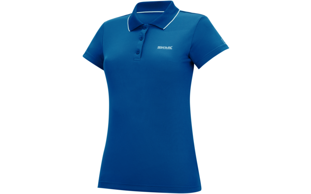 Tailliertes blaues Poloshirt mit kurzen Ärmeln, drei Knöpfen, weißer Paspel am Kragen und am Ärmelabschluss, kleines weißes Logo auf der Brust