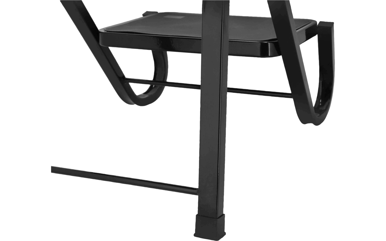 Schwarzes Metallgestell mit Sitzfläche, zentralem Bein, gebogenen Seitenstreben und horizontalen Querstangen