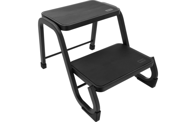 Schwarzes, zweistufiges Kunststofftritt mit gebogenen Seitenteilen und zwei rechteckigen, strukturierten Stufen