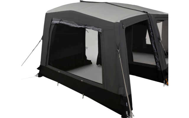 Grande tenda grigia con due grandi finestre rettangolari aperte con alette di tessuto arrotolate, tetto grigio, fascia inferiore nera, tiranti e pali di sostegno