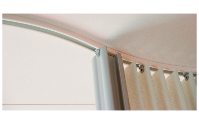 Remis Remiform I Divisorio flessibile per ambienti 2100 x 1900 cm bianco crema