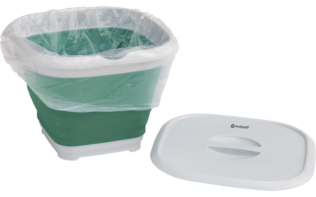 Groene plastic bak met witte rand en doorzichtige plastic zak, witte deksel ernaast