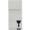 Pièce rectangulaire en plastique blanc avec trois rainures verticales, un pli horizontal au milieu et un loquet en plastique noir en forme de T en bas