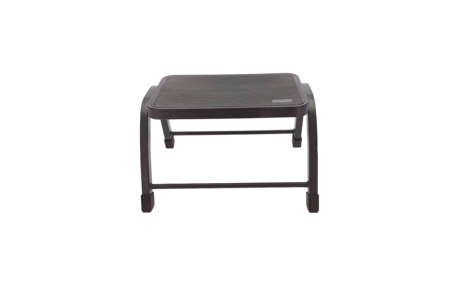 Kleiner dunkelbrauner quadratischer Tritthocker mit strukturierter Oberfläche, vier abgerundeten Beinen und zwei Querstreben