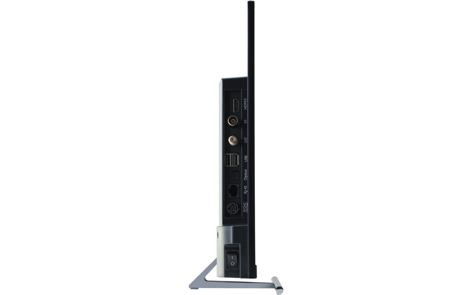 Seitenansicht eines schlanken schwarzen Geräts auf silbernem Stand; sichtbare Anschlussbuchsen an der Seite: HDMI, Koaxialanschluss, zwei USB‑Ports, optischer Audioanschluss und Netzschalter unten