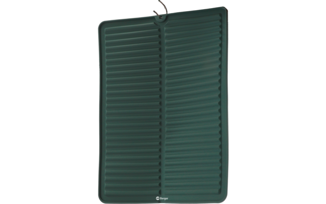 Ein dunkelgrüner, vertikal gerillter Aktendeckel