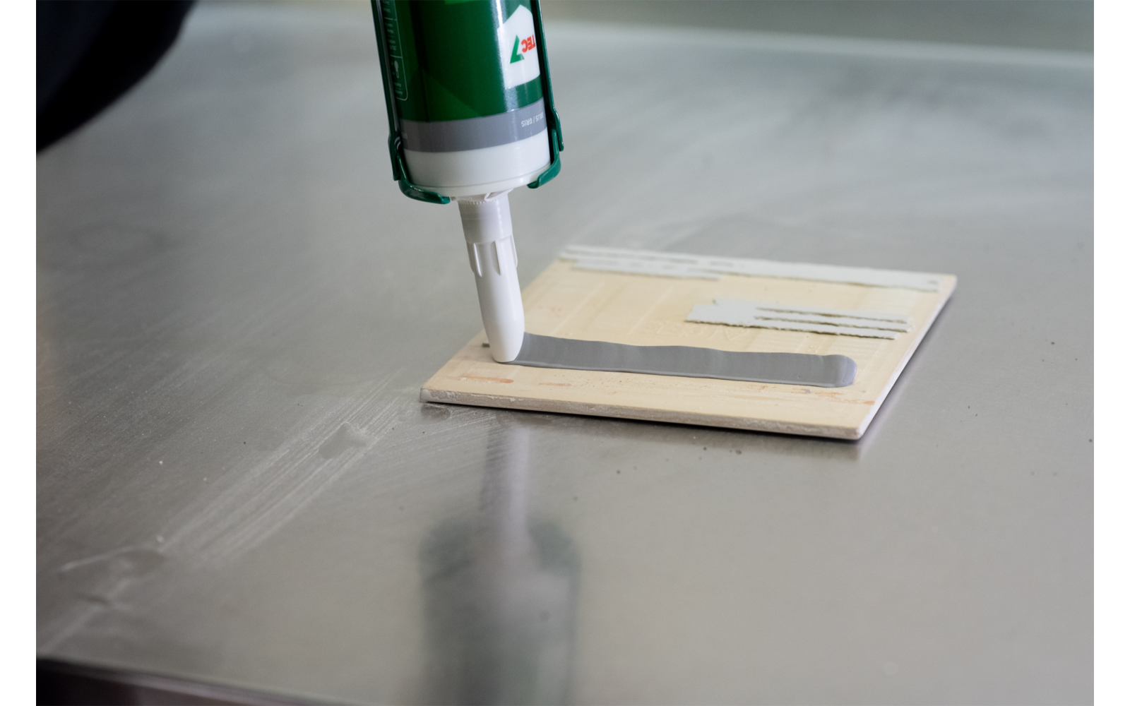 Produktbild TEC7 X-Tack Montagekleber 290 ml 1