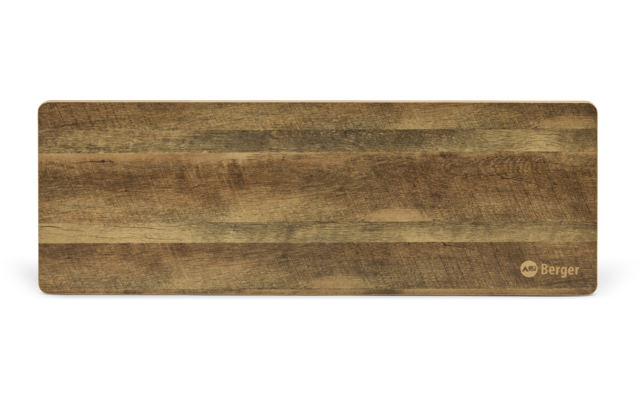 Rechthoekig houten plank met afgeronde hoeken, zichtbare houtnerf en klein rond logo rechtsonder