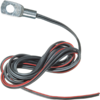 Zwart en rood kabel met een metalen ringklem aan één uiteinde
