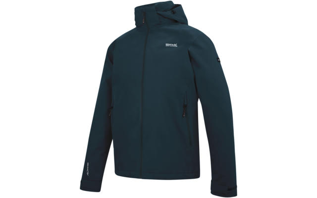 Dunkelblaue Kapuzenjacke mit durchgehendem Reißverschluss, zwei schrägen Reißverschlusstaschen vorne, weißes Logo auf der linken Brust und Klettverschlüsse an den Ärmelenden