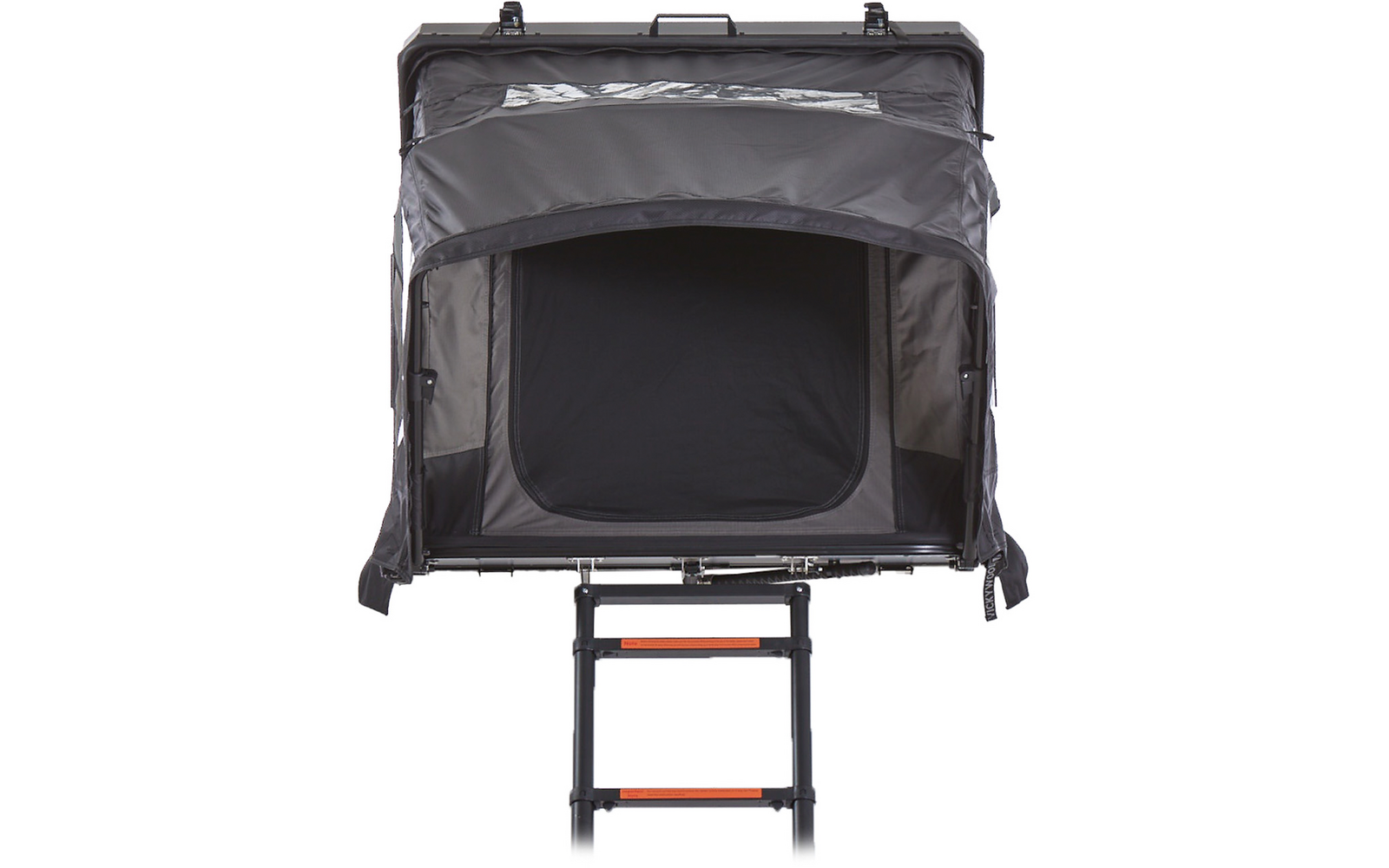 Offenes graues Zeltgehäuse mit dunklem Innenraum, darunter Metallleiter mit zwei orangefarbenen Stufen, auf weißem Hintergrund