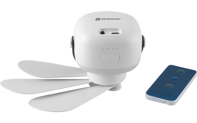 Weißes, rundliches Gerät mit drei ausgeklappten weißen Blättern, sichtbarem Schriftzug "Outwell", kleinen Tasten und LED-Anzeigen; rechts daneben eine blaue Fernbedienung