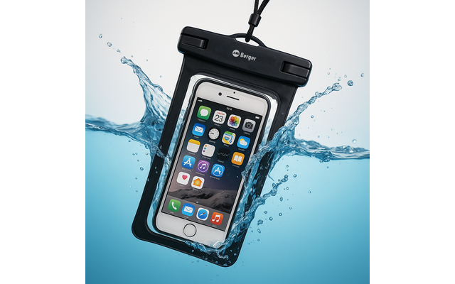 Weißes Smartphone mit sichtbaren App-Symbolen in schwarzer wasserdichter Hülle mit Aufschrift 'Berger', umgeben von Wasserspritzern vor blauem Wasser