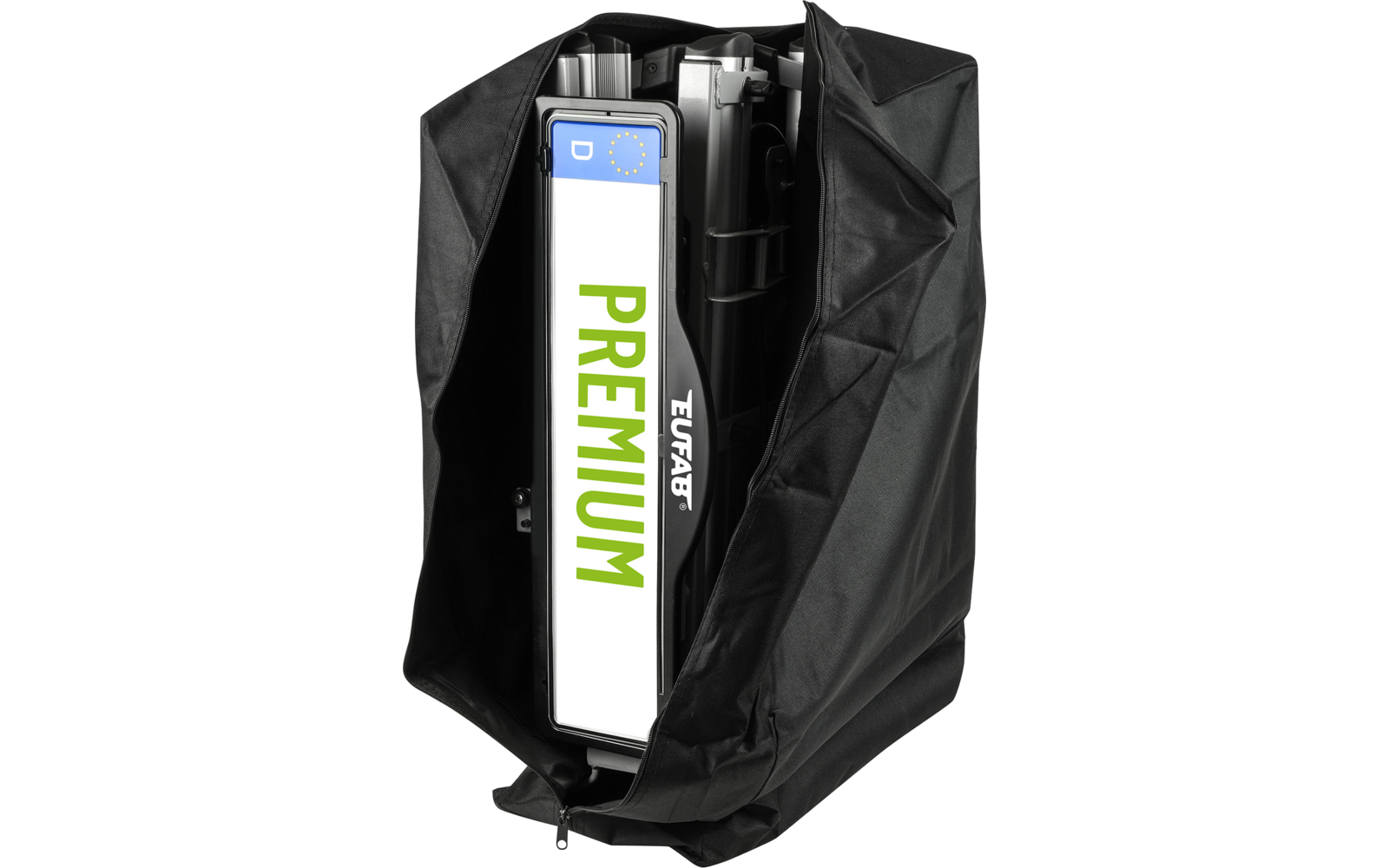 Offene schwarze Tasche mit einem weißen, senkrecht stehenden rechteckigen Objekt mit grünem Schriftzug 'PREMIUM', blauem EU-Feld oben links und seitlichem Schriftzug 'EUFAB'