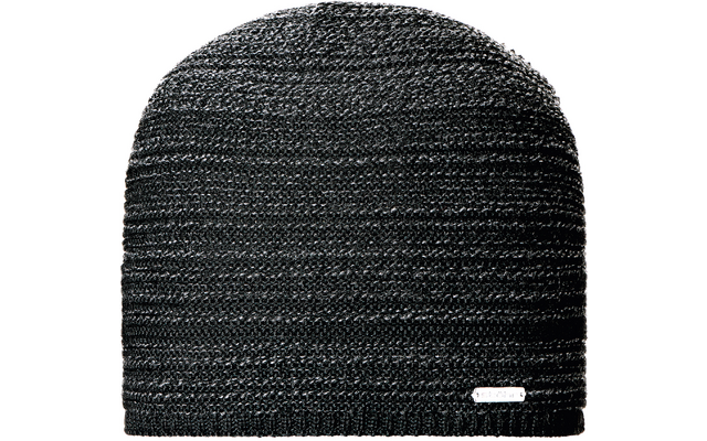 Schwarze gestrickte Beanie-Mütze mit kleinem rechteckigem Metalllabel am Saum