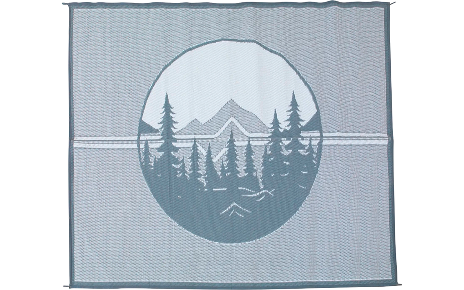 Grauer Stoff mit rundem Motiv von Bergen und Nadelbäumen