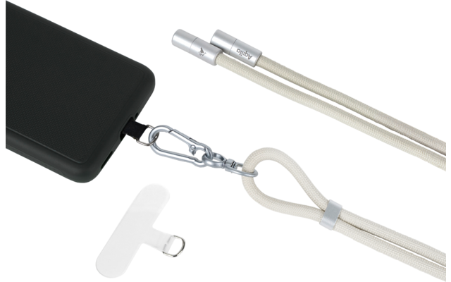 Schwarzes, rechteckiges, strukturiertes Objekt mit Metallring, an dem ein silberner Karabinerhaken hängt, verbunden mit einer beigen Doppelschnur mit silbernen Metallenden; daneben transparenter Kunststoffclip; gelbes "Aqila"-Logo unten rechts auf we