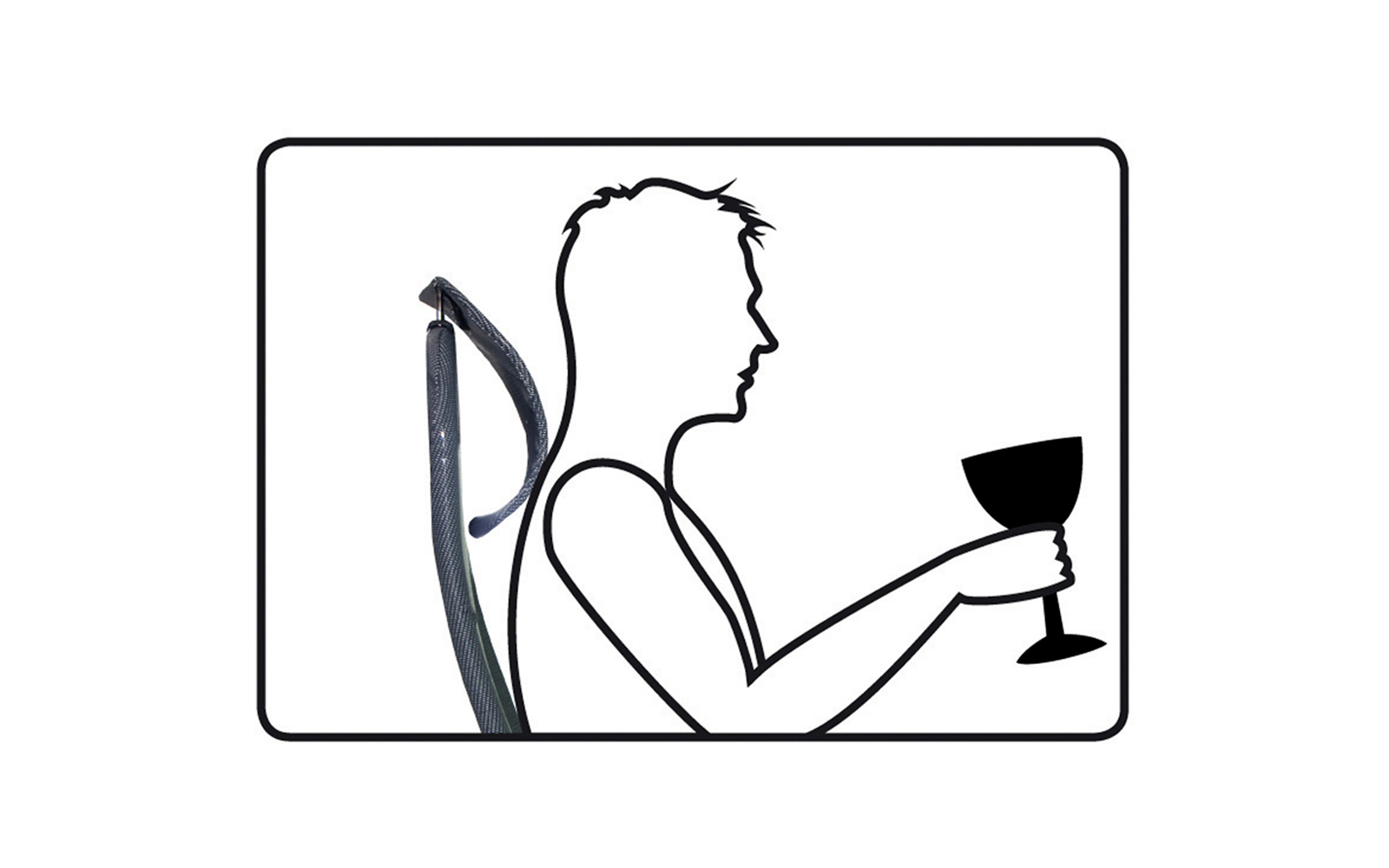 Kontur einer sitzenden Person in Seitenansicht, die ein Stielglas hält; Rückenlehne mit Riemen im Hintergrund