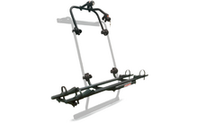 Metalen fietsendrager met twee wielrails, draagarmen en twee sleutels in sloten