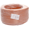 Aufgerolltes orangefarbenes Kabel mit einem Etikett