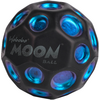 Schwarzer Ball mit blauen leuchtenden kreisförmigen Öffnungen