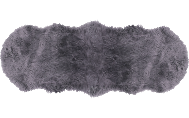 Graues, flauschiges, längliches Textilstück mit abgerundeten Enden und sichtbarer Felltextur, freigestellt auf weißem Hintergrund