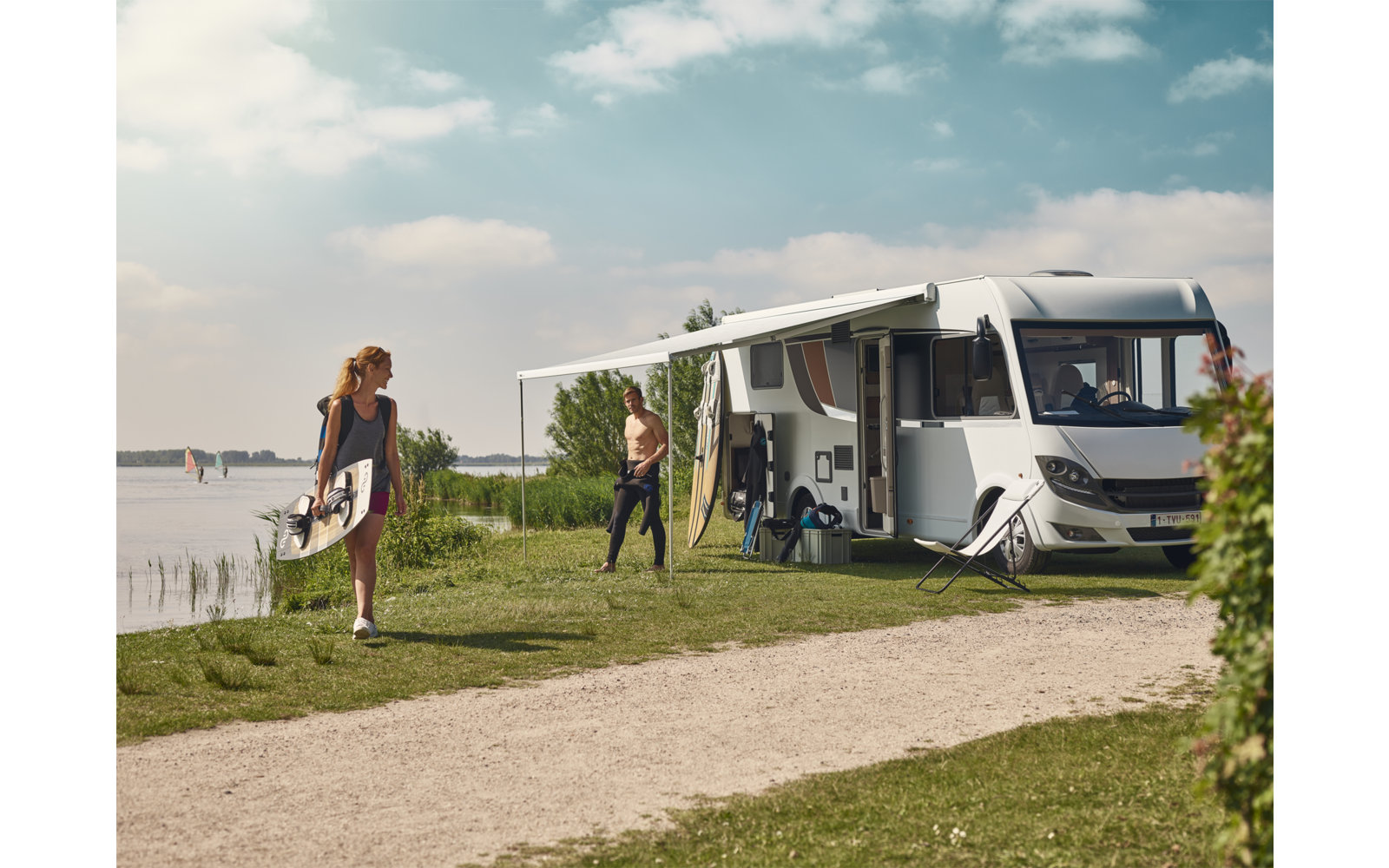 Produktbild Thule Omnistor 8000 Wandmarkise Geh&auml;usefarbe Wei&szlig;  1