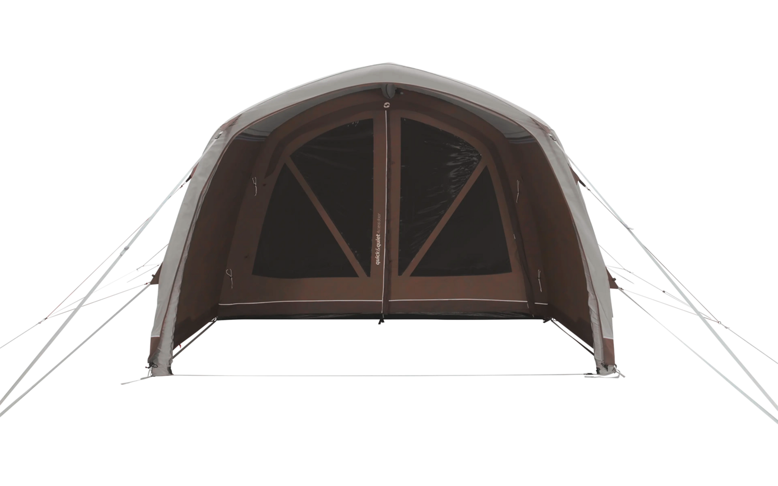 Braunes Zelt mit geöffneten Eingangsflügeln auf weißem Hintergrund
