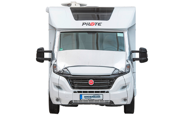 Camping-car blanc vu de face avec grande fenêtre et miroirs extérieurs