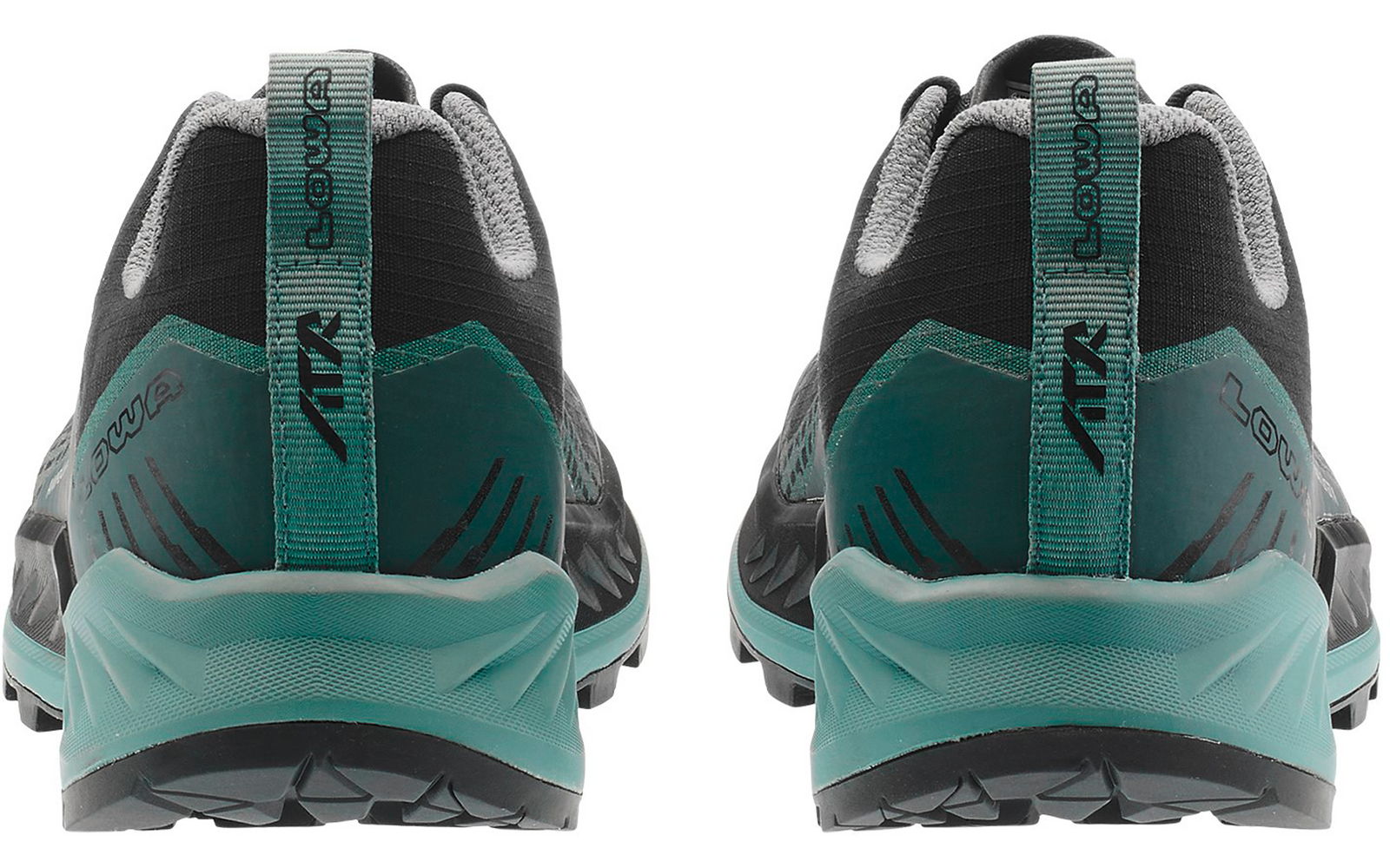 Rückansicht eines grünen und schwarzen Sportschuhs, beide Schuhe nebeneinander