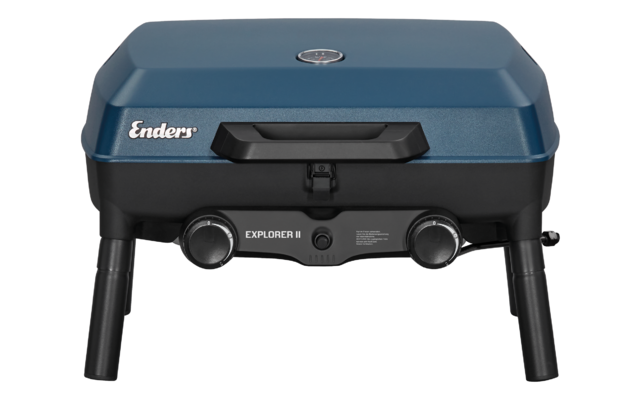 Blauer tragbarer Grill mit schwarzem Gestell und zwei Drehreglern
