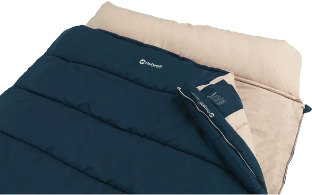 Blauer und beiger Schlafsack, teilweise geöffnet