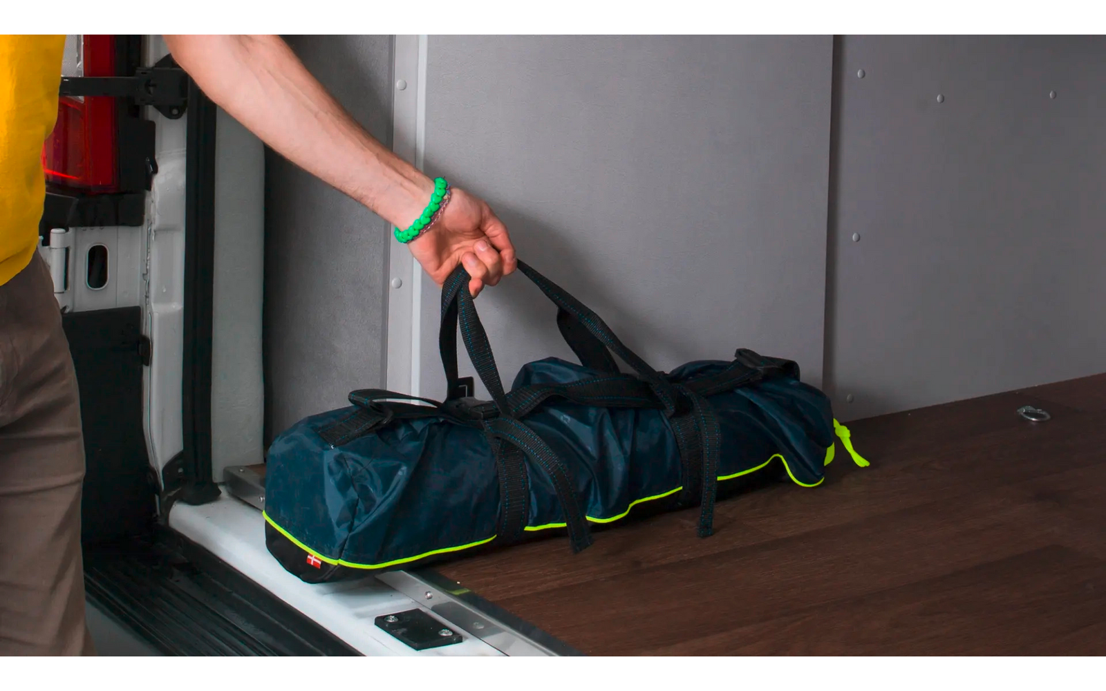 Image du produit Outwell Fallcrest Side Panel Set Mid/Tall Seitenwand-Set f&uuml;r hohe Campingbusse und Kastenwagen 1