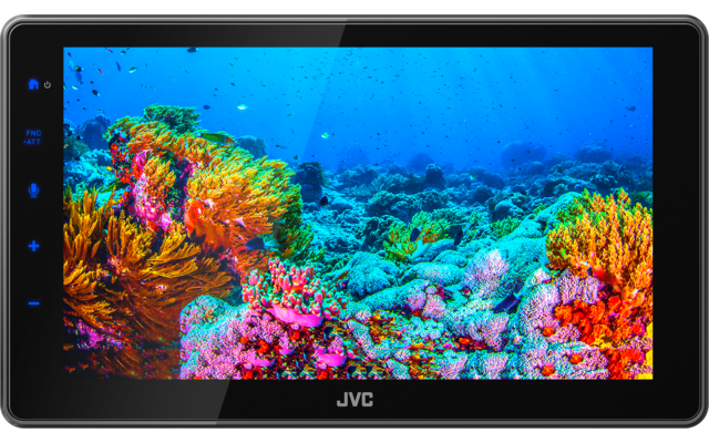 Schwarzes Display mit JVC-Logo zeigt farbenfrohes Korallenriff unter Wasser mit kleinen Fischen